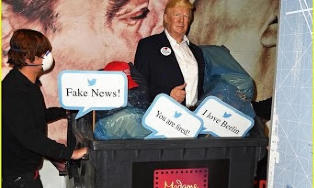 Στα σκουπίδια ο Τραμπ... από το μουσείο της Μαντάμ Τισό στο Βερολίνο